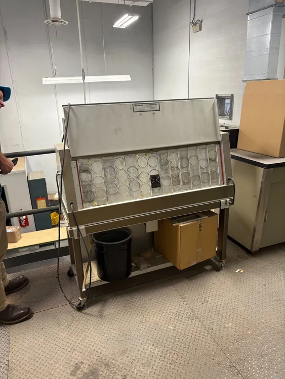 Used Q-PANEL Q-UV Test Equipment - Other South Carolina US | ESS Industrial Equipment Sales #1545468