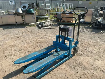 Used _UNKNOWN_ _UNKNOWN_ Pallet Jacks Michigan US | Miedema Asset Management Group #1307879