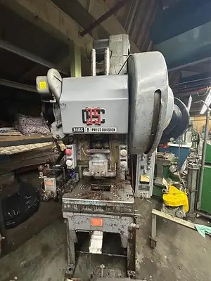 5288-230 Bliss 35 Ton OBI Single Crank Flywheel Power Press, Model CH 35 W/ 6″ Peterson Roll Feed