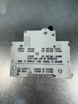 MERLIN GERIN MULTI9 C60N 10A-TYPE D BREAKER (BIN-1.1.1)