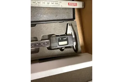 Used _UNKNOWN_ _UNKNOWN_ Digital Calipers California US | KD Auctions #1359377