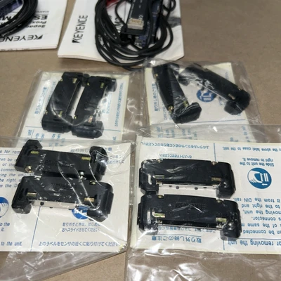 NEW KEYENCE ES-M2