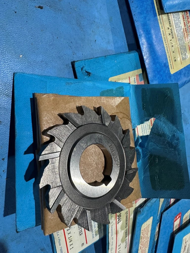 4" X 1/4" - 3/4" X 1 1/4" ASSORTED STAGGERED