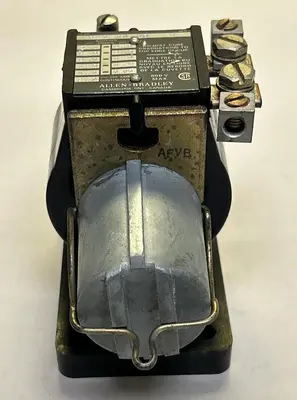 USED ALLEN-BRADLEY 810-A01AB