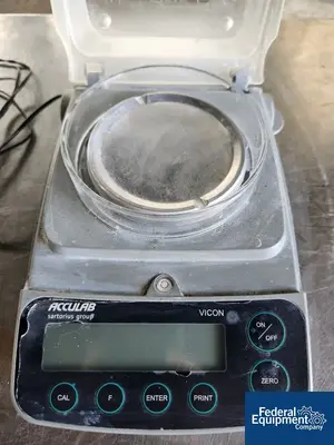 USED acculab Acculab Scale, Model VIC-4MG