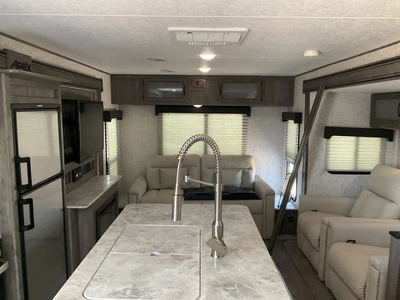 Used 2021 APEX 293RLDS Campers, Caravans, Motorhomes Michigan US | Miedema Asset Management Group #1327825