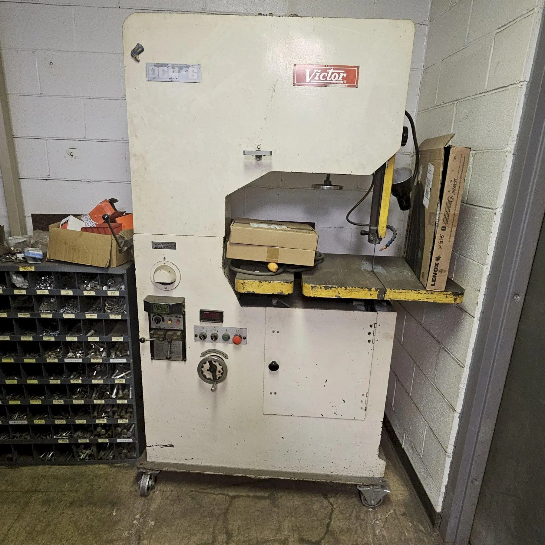 USED VICTOR DCM-6