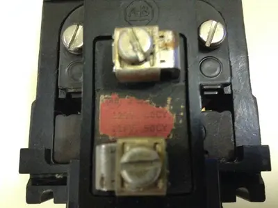 USED ALLEN BRADLEY 700 BR-200