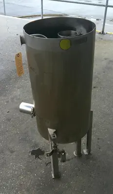 SPC9132  Tank 15 gallon vertical tank, Stainless Steel, conical