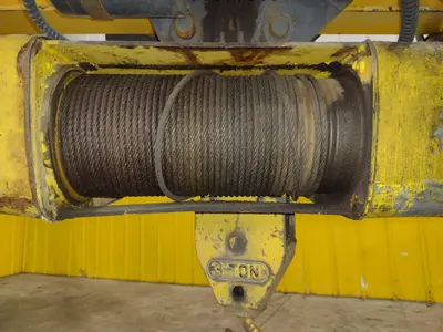 3 TON X 17’ F&G / LOAD LIFTER UNDER-SLUNG POWERED CRANE: STOCK #22971