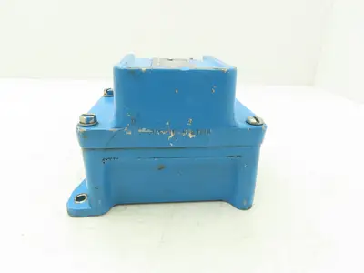 Square D 2510-KR-2H Manual Motor Start Switch Type 4 Watertight 10HP 600V 3PH