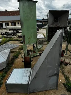 Used 2012 S.A.F. DBS-200RCS Blast Room (Manual Booth) CZ | Amaron s.r.o. #1061607