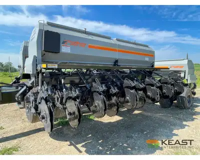 Used CRUSTBUSTER _UNKNOWN_ No-Till Drills Iowa US | Keast Enterprises #1360190