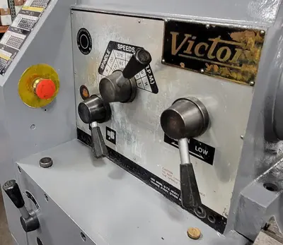 Used VICTOR 1660 Gap Lathes Kentucky US | Aucto #1389556