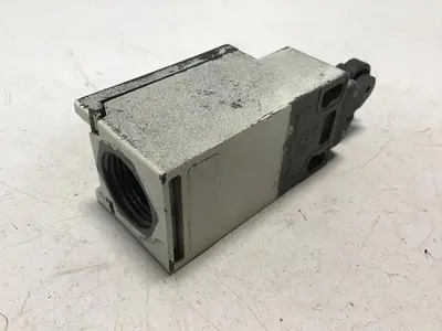 USED SCHMERSAL TR231-20Y