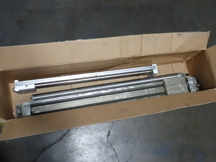 Used SMC NCDMB1503000X142US / MY1M32TN700LH Cylinders | HGR 24 #731217