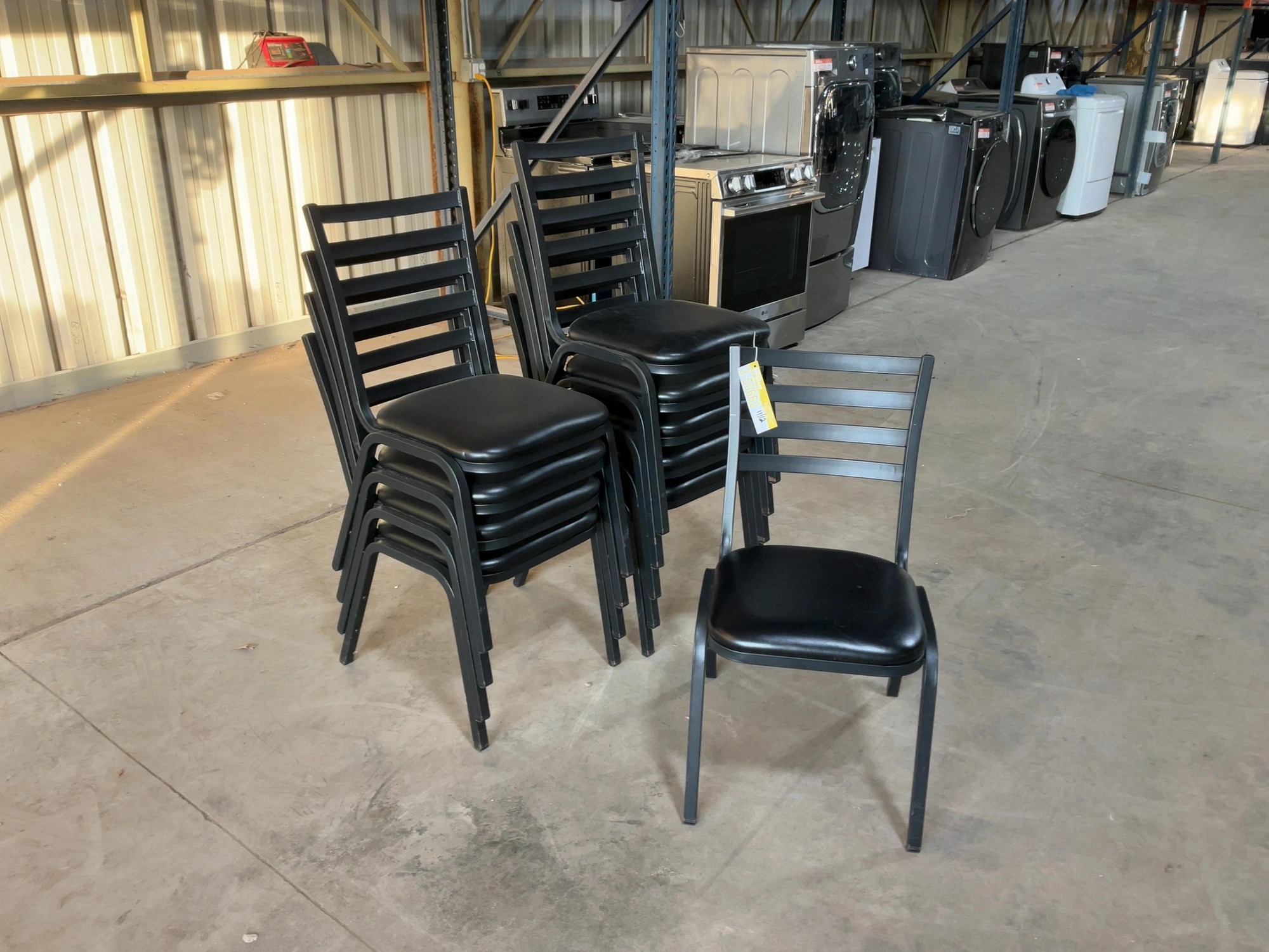 Used LOT OF (10) METAL CHAIRS WITH PADDED SEATS Party/Banquet Supplies Michigan US | Miedema Asset Management Group #1761576
