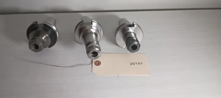 Used PIONEER CAT40-ER16H-0400 Tool Holders | MachineStation #946670