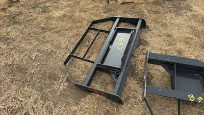 Mini Skid Steer Pallet Fork Frame	Landhonor	2025	Unused	MPF-11-2000G