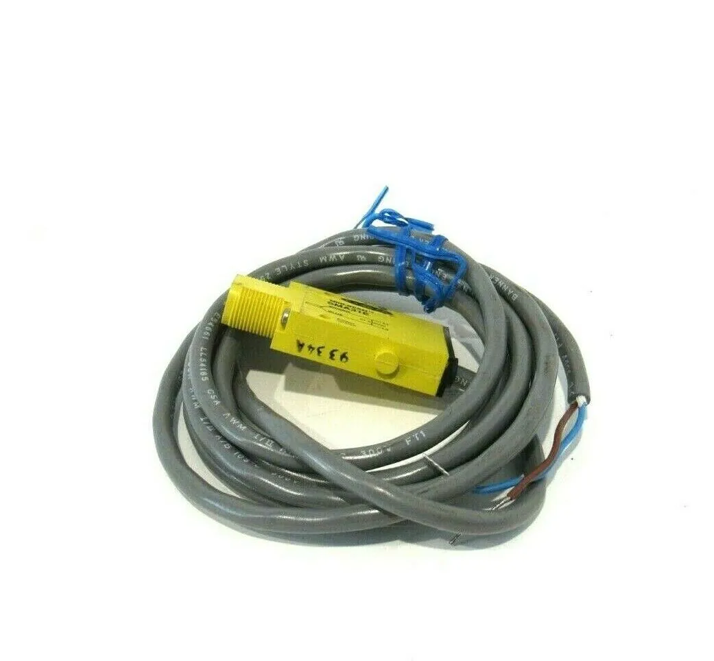 NEW BANNER ENGINEERING SMA31E MINI-BEAM