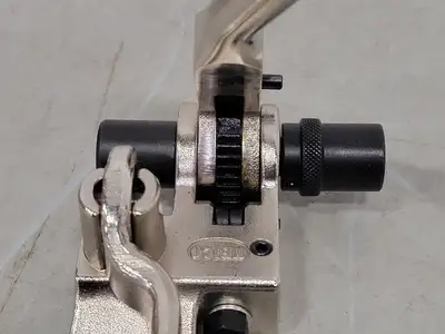 NEW AXIS 21776