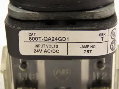 Allen Bradley 800T-QA24GD1 Green Illuminated Push Button 30mm Lot of 2