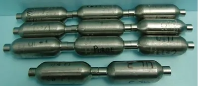 QTY. 11. WHITEY SAMPLE CYLINDER 40 ML PRESSURE BOM...