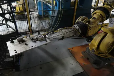2017 GREENERD 4TA-900/700-60x60-75R160PRE-67RPRE Presses, Hydraulic | Machnet (12)