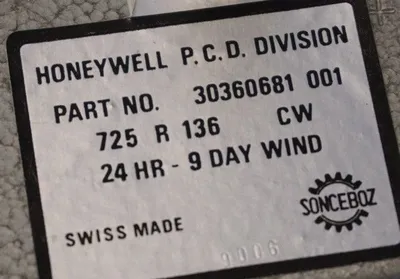 NEW HONEYWELL 30360681-001 MOTOR 725 R 136 CW, 24HR-9 DAY WIND 30360681001