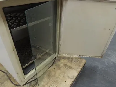 VWR 1540 Scientific Oven 600W 120V Incubator Unit Shel-Lab