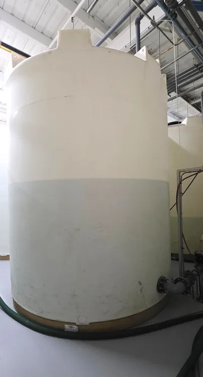Used SNYDER INDUSTRIES 6500 Gallon Poly Tank Stainless Steel Tanks New Jersey US | EcReCon Inc #945058