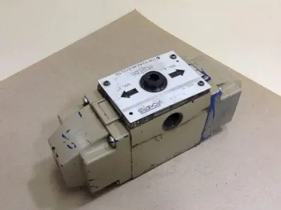 USED VICKERS DG4S50CWT11