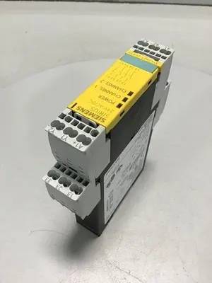 USED SIEMENS 3TK2821-2CB30