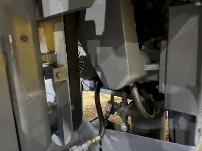 18" x 20" MARVEL SERIES 8 MARK I VERTICAL TILTING BANDSAW: YOBRO #23953