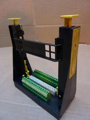 USED MURR ELEKTRONIK 63001