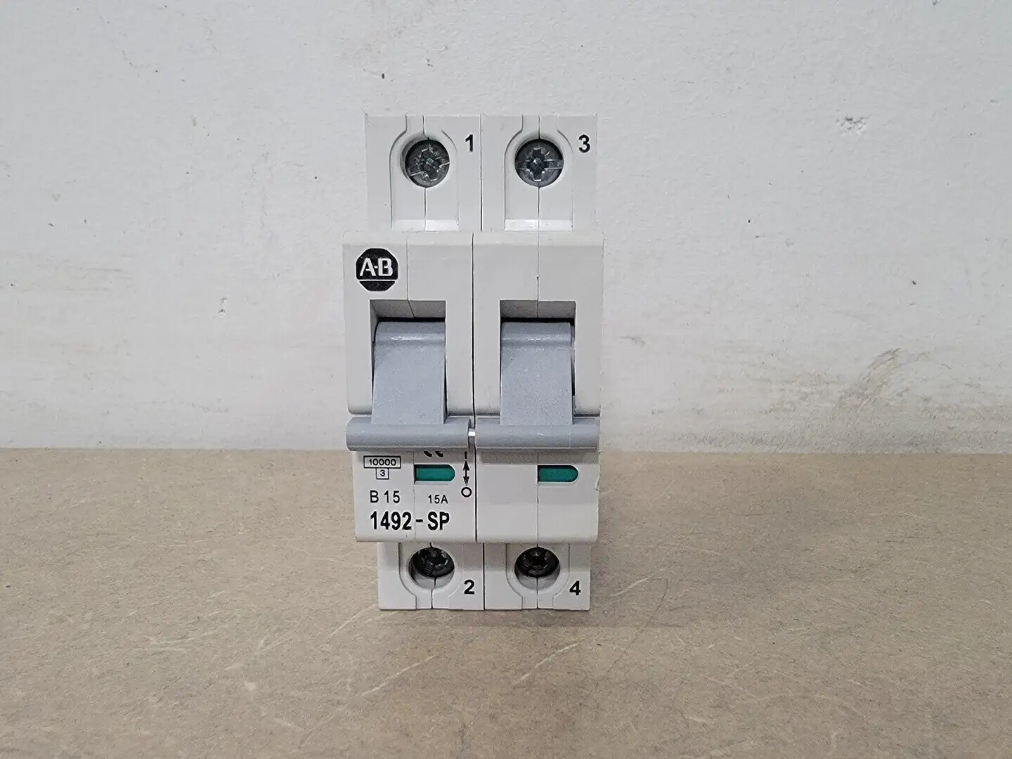 Used ALLEN-BRADLEY 1492-SP2B150 Switchgears British Columbia CA | Lenmark #238930