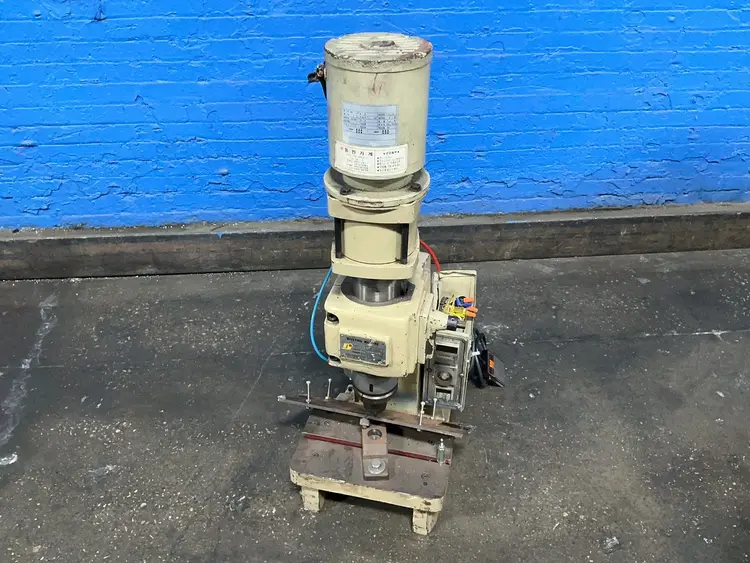 Used DONGJIN MACHINERY CO., LTD. DR105V Riveters Ohio US | HGR 24 #1437868