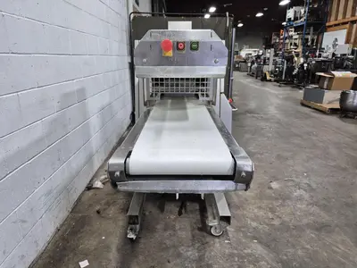 USED 2001 KÖNIG MASCHINEN TEIGBANDMASCHINE