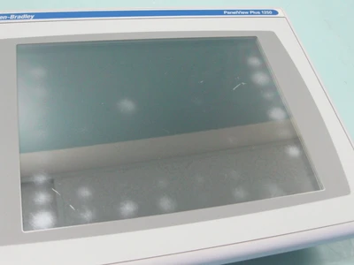 USED Allen-Bradley 2711P-T12C4D2