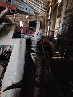 NEW IDEA 325 Harvesting Equipment | Iron Listing (21)