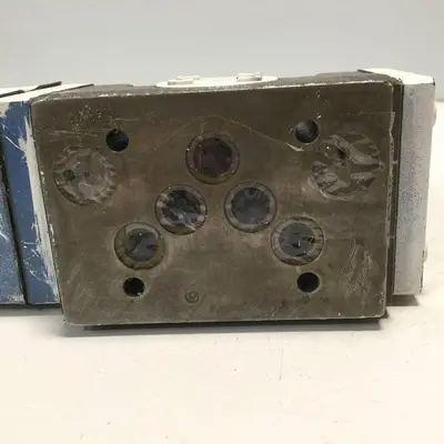 USED MOOG D661-5009