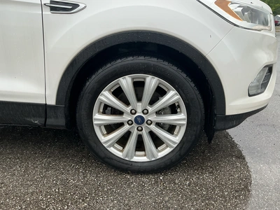 USED 2019 FORD ESCAPE
