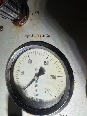 1993 LAUFFER RPN-320 Hydraulic Press | Universal Press & Machinery (UPM) (23)