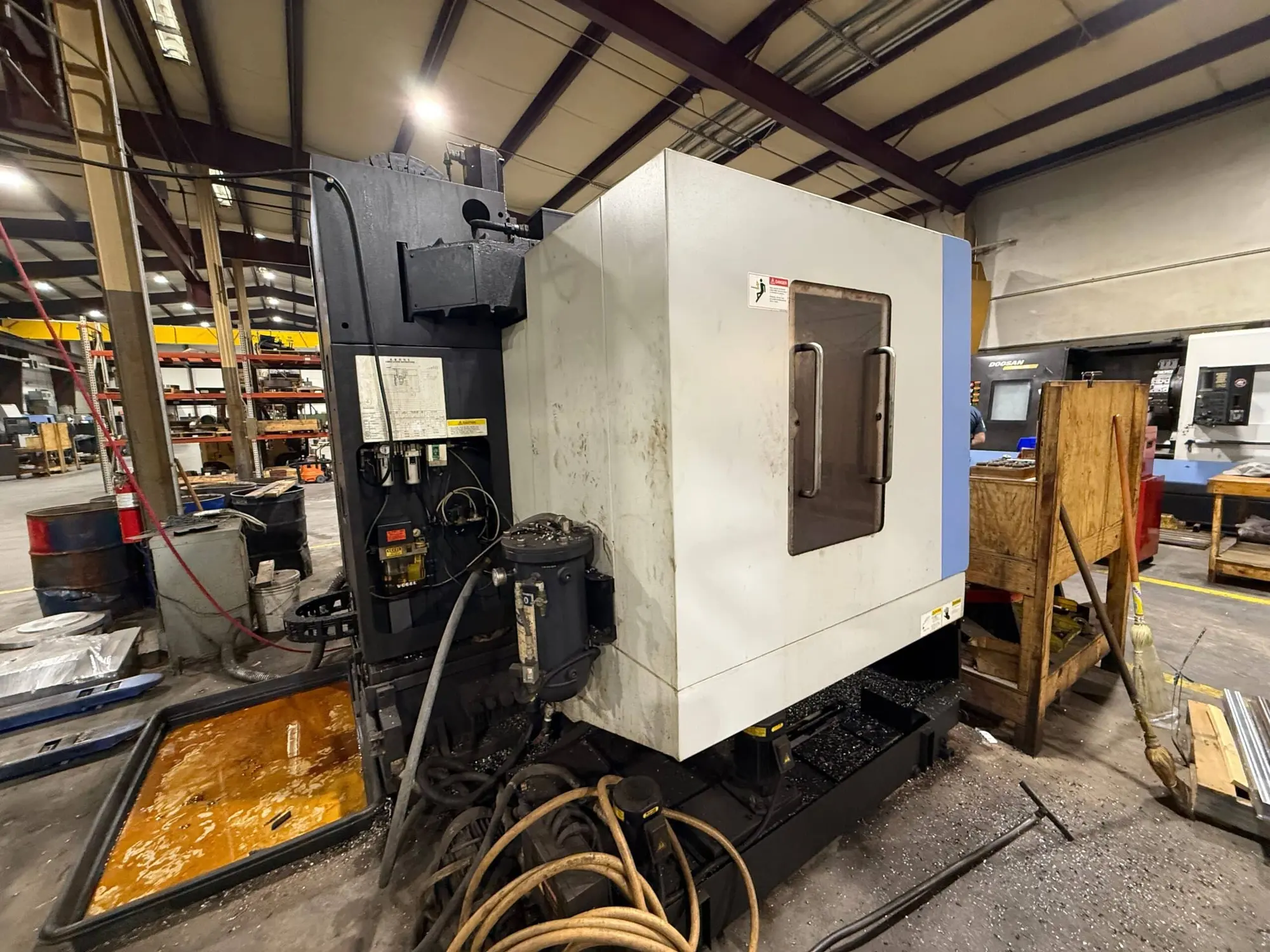 USED 2008 DOOSAN MV-4020D