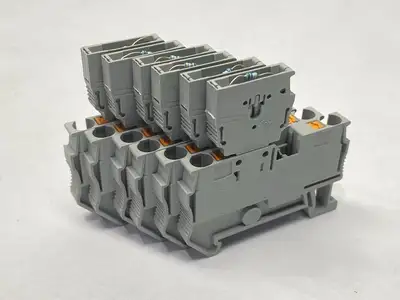 PT 4-MT | Phoenix Contact  Knife Disconnect Terminal Block 3211933 w/ P-CO LOT OF 6 -  Used