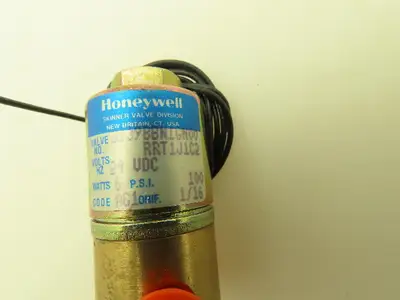 Honeywell Skinner 3139BBN1GN00 Solenoid Valve 3-Way NC 24VDC 100 PSI 1/8" NPT