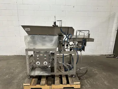 Vibratory Conveyor with Spray Nozzles