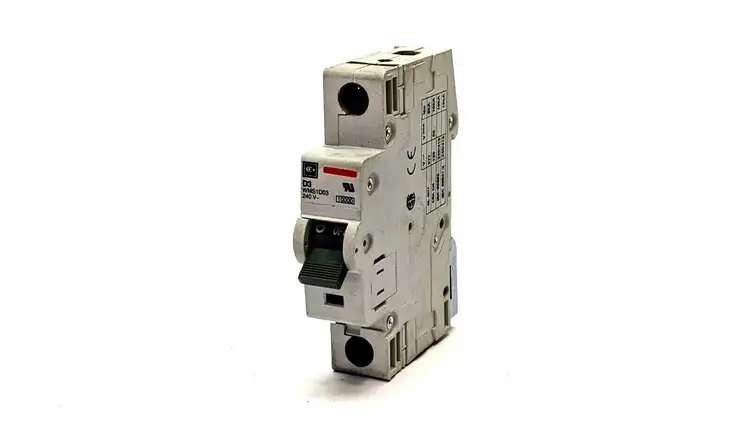 Used Cutler-Hammer Circuit Breaker Circuit Breakers Michigan US | Maverick Industrial Sales #1398682