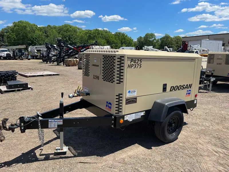 USED 2015 Doosan P425/HP375