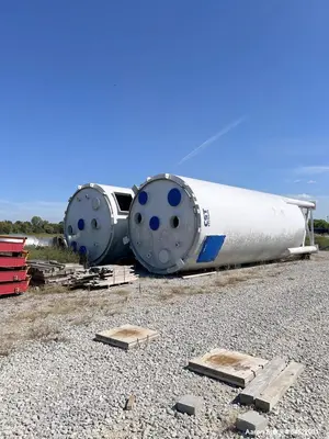 Used CST _UNKNOWN_ Silos Illinois US | Aaron Equipment #1253300